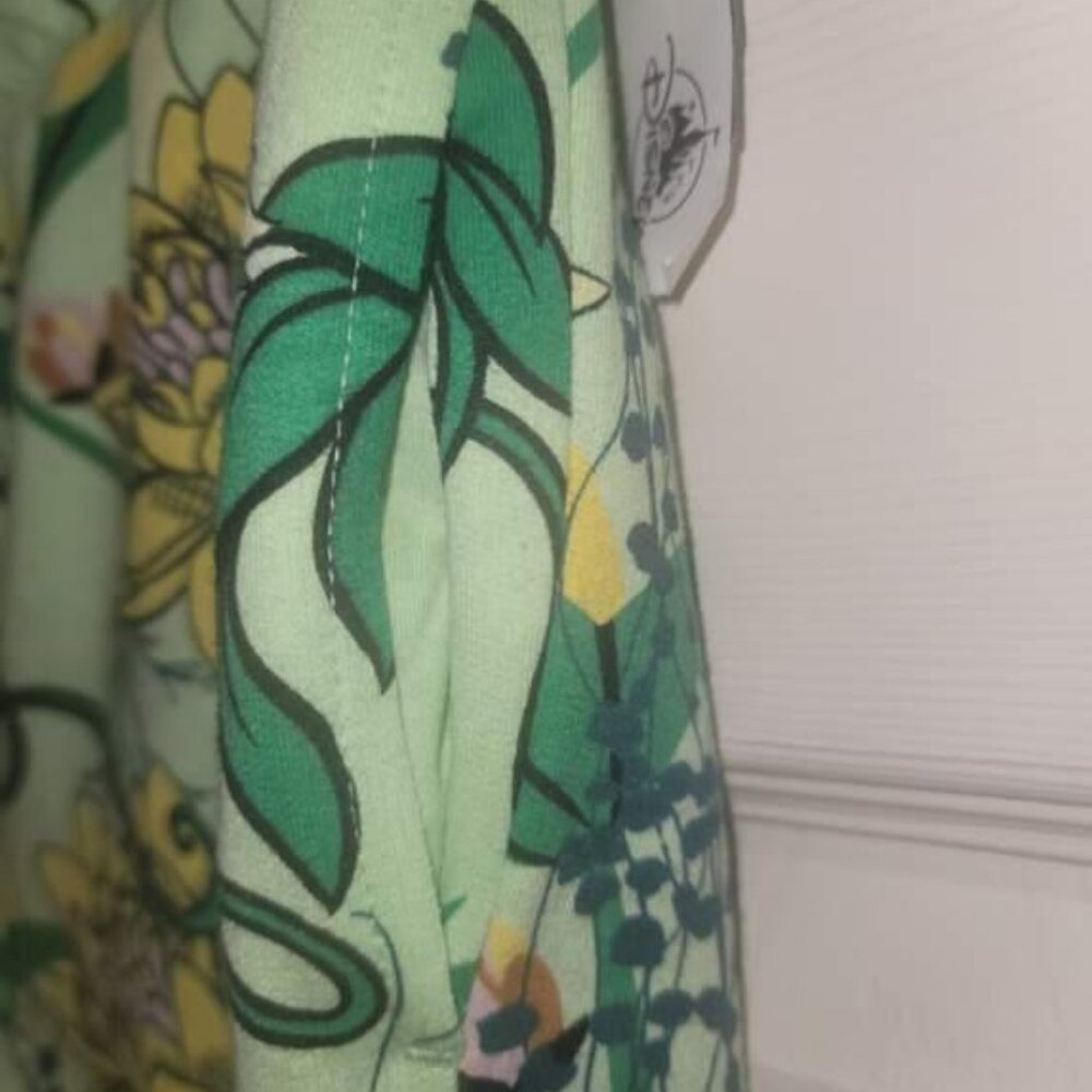 Disney Princess Tiana & the Frog Jogger Pants NWT Size Large W/FREE DISNEY GIFT - Picture 5 of 7